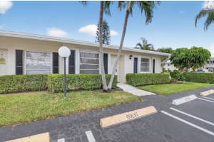 2321 Croton Lane 100d, Delray Beach, FL 33445 Sold 10/30/25