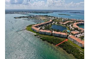 27 Harbour Isle Drive W 106, Fort Pierce, FL 34949 - MLS#R11124291