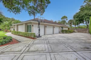 8659 Thousand Pines Circle, West Palm Beach, FL 33411 - MLS#R11124313