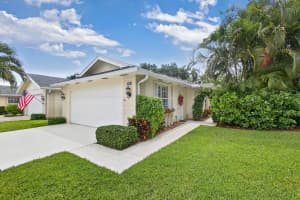 128 Brier Circle, Jupiter, FL 33458 - MLS#R11124340