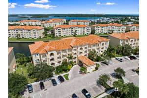 18 Harbour Isles 306 Drive W 306, Fort Pierce, FL 34949 - MLS#R11124363