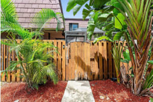 7526 Courtyard Run E, Boca Raton, FL 33433 Sold 11/03/25