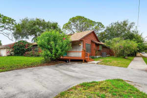4744 Dolphin Drive, Lake Worth, FL 33463 Sold 12/29/25