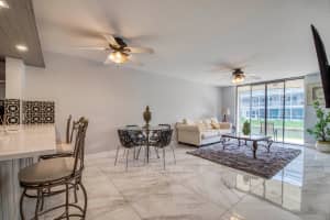 896 N Federal Highway 128, Lantana, FL 33462 - MLS#R11124448