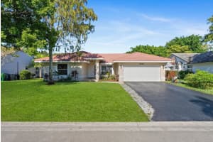 2330 NW 95th Terrace, Coral Springs, FL 33065 - MLS#R11124477