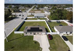 402 NE Mainsail Street, Port Saint Lucie, FL 34983 - MLS#R11124484