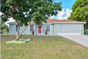 220 W Arbor Avenue, Port Saint Lucie, FL 34952 - MLS#R11124529