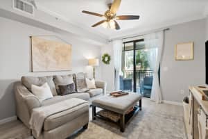 4883 Pga Boulevard 305, Palm Beach Gardens, FL 33418 - MLS#R11124543