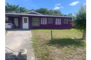 2804 Avenue J, Fort Pierce, FL 34947 - MLS#R11124545