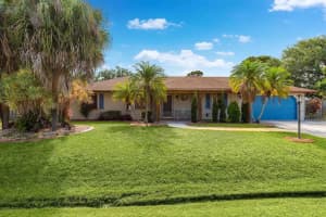 2550 SE Calais Street, Port Saint Lucie, FL 34952 - MLS#R11124570