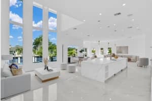 2641 NE 48th Street, Lighthouse Point, FL 33064 - MLS#R11124575