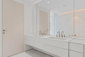 200 E Arkona Court N 401, West Palm Beach, FL 33401 - MLS#R11124596