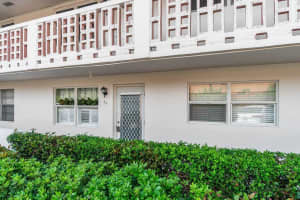 35 SE 13th Street A4, Boca Raton, FL 33432 - MLS#R11124673