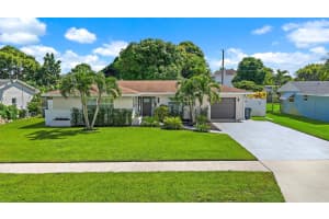 428 Hawthorne Drive, Lake Park, FL 33403 - MLS#R11124682