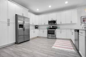 1033 Mango Drive, Delray Beach, FL 33444 Sold 10/27/25