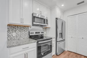 8420 SE Croft Circle Circle E-7, Hobe Sound, FL 33455 Sold 10/28/25