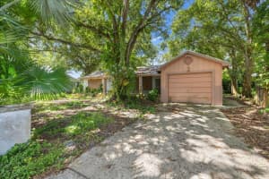 6507 Deleon Avenue, Fort Pierce, FL 34951 - MLS#R11124751