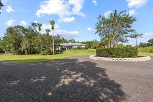 10300 Muller Road, Fort Pierce, FL 34945 Sold 12/15/25