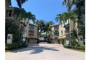 921 Osceola Drive 8, Boca Raton, FL 33432 - MLS#R11124802