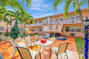 332 Sheffield N, West Palm Beach, FL 33417 - MLS#R11124841
