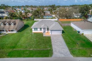 1825 SW Effland Avenue, Port Saint Lucie, FL 34953 - MLS#R11124872
