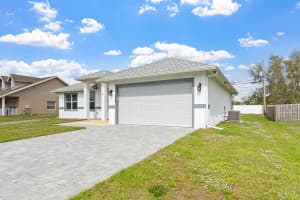 1825 SW Effland Avenue, Port Saint Lucie, FL 34953 - MLS#R11124872