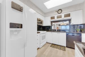 7260 Kinghurst Drive 508, Delray Beach, FL 33446 Sold 01/16/26