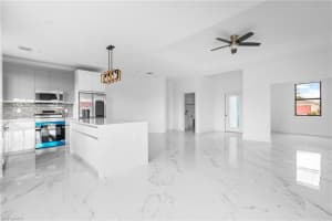 1806 NE 21st Place, Cape Coral, FL 33909 - MLS#R11124898