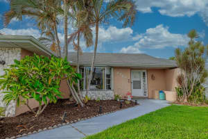 2349 SE Avalon Road, Port Saint Lucie, FL 34952 - MLS#R11124908