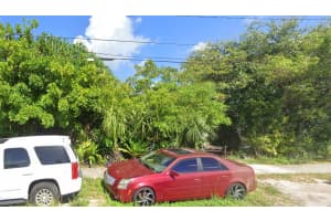 121 NW 4th Avenue, Dania Beach, FL 33004 Sold 10/09/25
