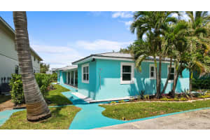 711 Ocean Drive, Fort Pierce, FL 34949 - MLS#R11124945