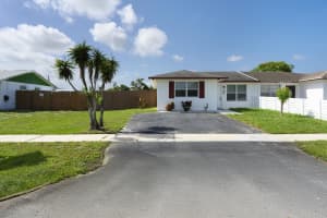 5042 Grant Lane, West Palm Beach, FL 33415 - MLS#R11124985