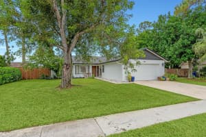 160 Parkwood Drive, Royal Palm Beach, FL 33411 - MLS#R11125020