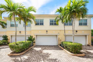 605 Avenue H, Delray Beach, FL 33483 - MLS#R11125035