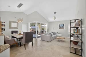 31 Windsor Lane, Palm Beach Gardens, FL 33418 - MLS#R11125050