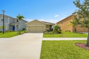 10692 SW Vasari Way, Port Saint Lucie, FL 34986 - MLS#R11125075