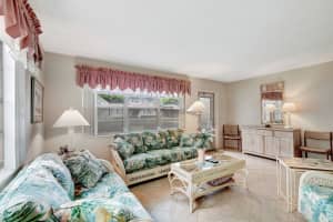 110 Kingswood F, West Palm Beach, FL 33417 - MLS#R11125083