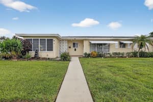 242 W High Point Court W B, Delray Beach, FL 33445 - MLS#R11125088