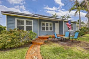 1132 N Palmway, Lake Worth Beach, FL 33460 Sold 12/19/25