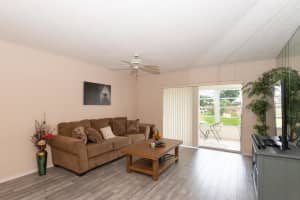 125 Lake Evelyn Drive, West Palm Beach, FL 33411 - MLS#R11125099