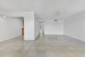 700 Village Green Court 314, Palm Springs