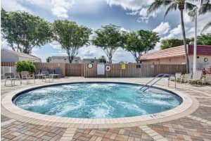 635 E Monaco Court E 635, Delray Beach, FL 33446 - MLS#R11125125