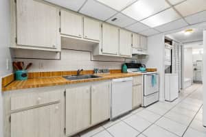 1876 Fairview Villas Drive 3, Palm Springs, Fl 33406, Palm Springs