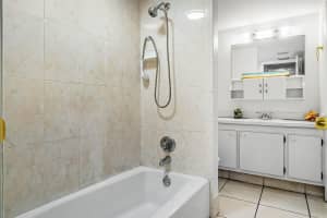 1876 Fairview Villas Drive 3, Palm Springs, FL 33406 - MLS#R11125126