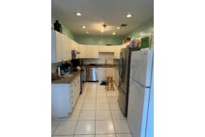 548 NW 2nd Way A5, Deerfield Beach, FL 33441 - MLS#R11125187
