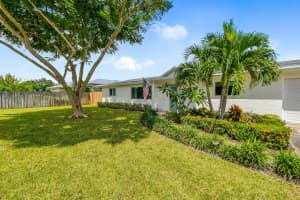 4879 SE Horseshoe Point Road, Stuart, FL 34997 - MLS#R11125225