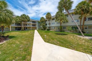 250 Layne Boulevard 312, Hallandale Beach, FL 33009 Sold 11/20/25