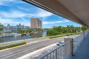 250 Layne Boulevard 312, Hallandale Beach