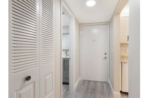 4760 Lucerne Lakes 104 Boulevard W 104, Lake Worth, FL 33467 - MLS#R11125297