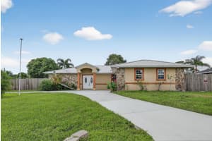 390 Genesee Avenue, Port Saint Lucie, FL 34983 - MLS#R11125316